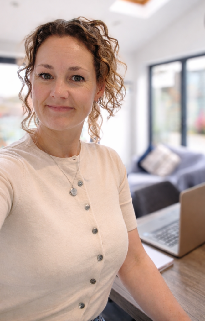Hayley Jayne, professional virtual assistant and founder of Hayley Jayne VA in Kent.